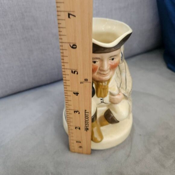 Vintage tony wood Staffordshire England Toby figural ceramic pitcher - Picture 4 of 6